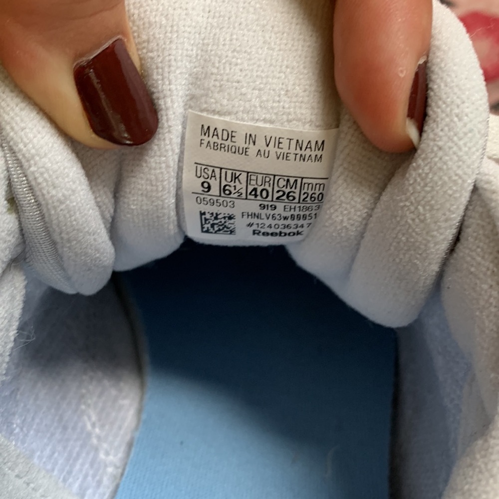 Reebok sneakers - Picture 5 of 5